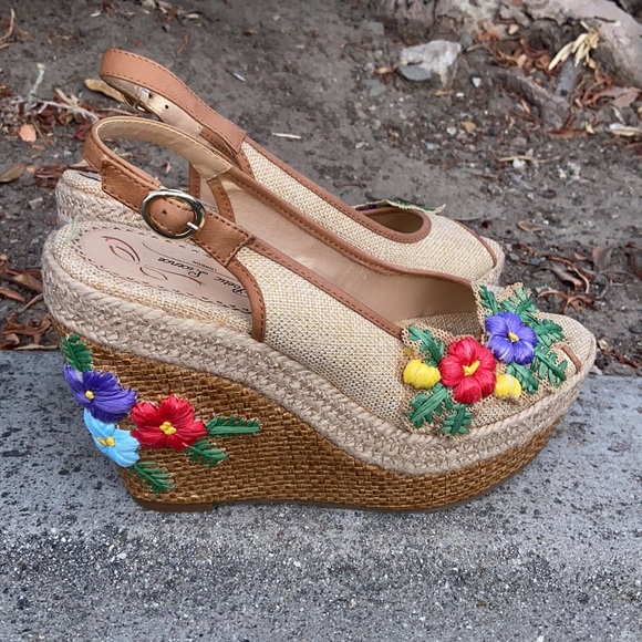 ANTHROPOLOGIE POETIC LICENSE PETAL PUSHER ESPADRILLE PLATFORM WEDGES SZ 8 FLORAL - Picture 2 of 11